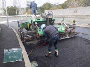 明神こ線橋　舗装状況